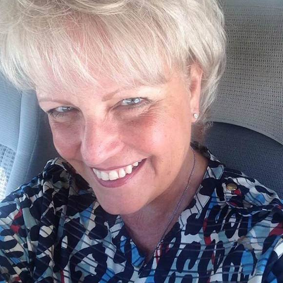 Meet your Posher, Cindi - Picture 1 of 1